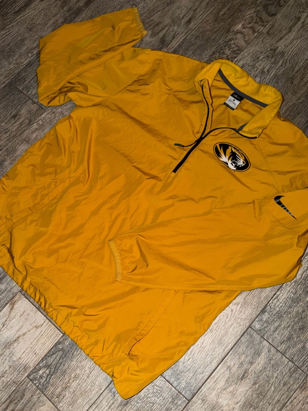 Nike Mizzou Tigers Storm-FIT Gold 1/4 Zip Pullover Jacket L